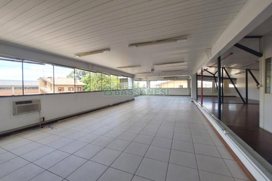 Pavilhão com 1600m², no bairro Bela Vista em Caxias do Sul para Alugar