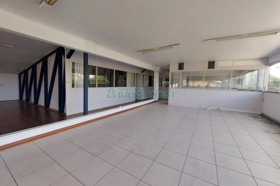 Pavilhão com 1600m², no bairro Bela Vista em Caxias do Sul para Alugar