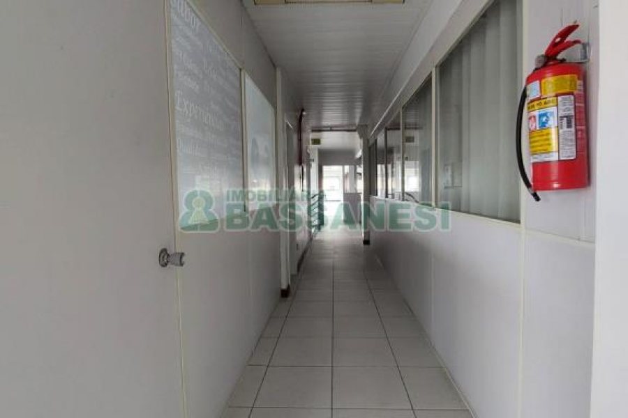 Pavilhão com 1600m², no bairro Bela Vista em Caxias do Sul para Alugar