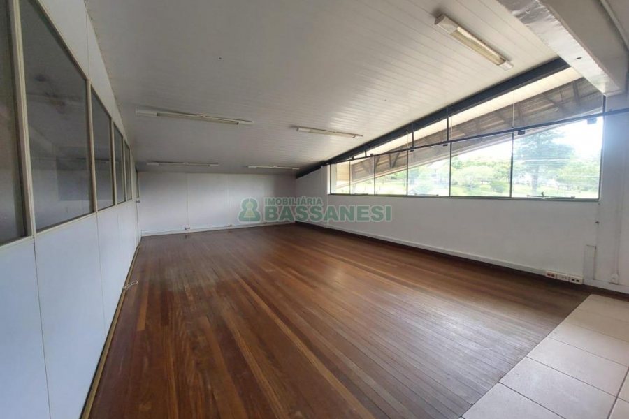 Pavilhão com 1600m², no bairro Bela Vista em Caxias do Sul para Alugar