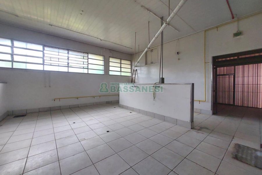 Pavilhão com 1600m², no bairro Bela Vista em Caxias do Sul para Alugar