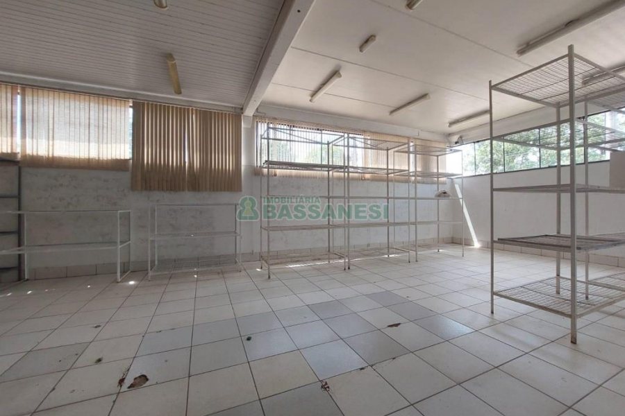 Pavilhão com 1600m², no bairro Bela Vista em Caxias do Sul para Alugar