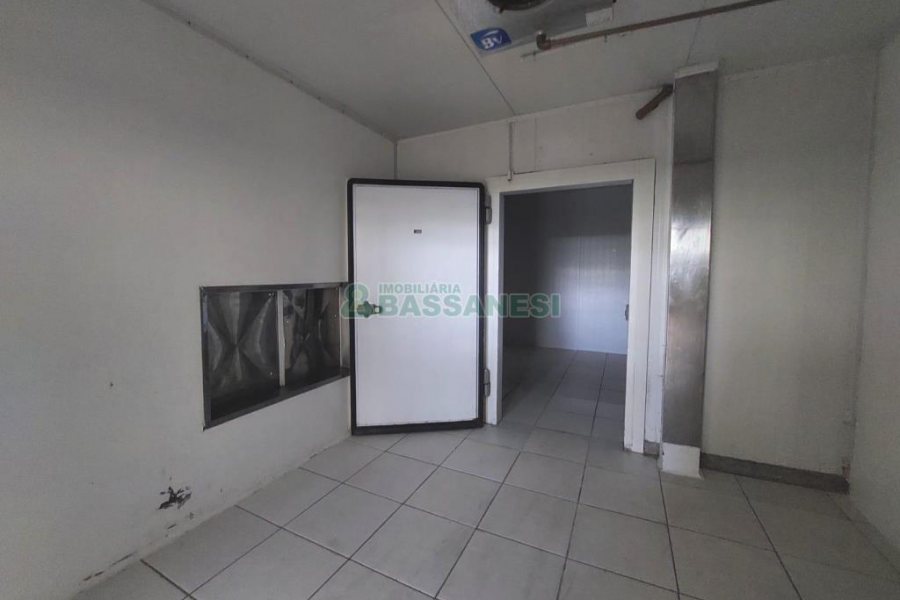 Pavilhão com 1600m², no bairro Bela Vista em Caxias do Sul para Alugar