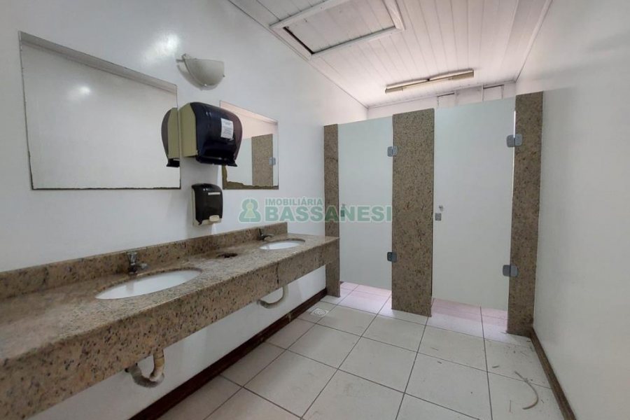 Pavilhão com 1600m², no bairro Bela Vista em Caxias do Sul para Alugar