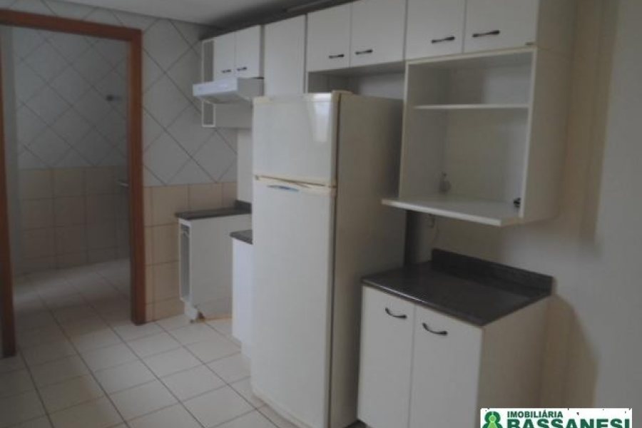 Apartamento com 79m², 2 dormitórios, 1 vaga, no bairro Desvio Rizzo em Caxias do Sul para Alugar