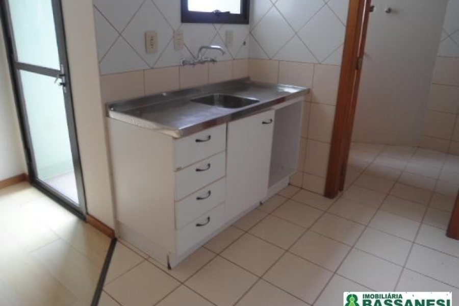 Apartamento com 79m², 2 dormitórios, 1 vaga, no bairro Desvio Rizzo em Caxias do Sul para Alugar
