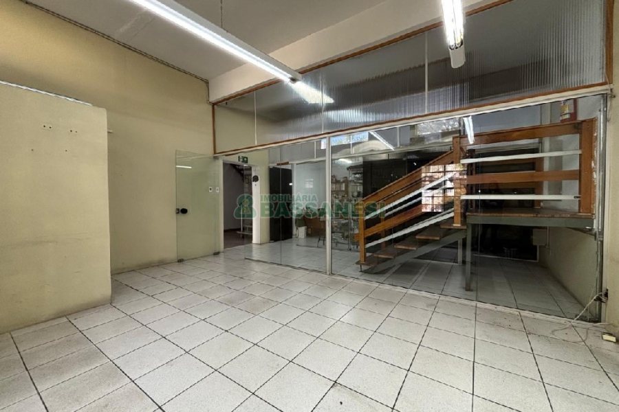 Loja com 38m², no bairro Centro em Caxias do Sul para Alugar