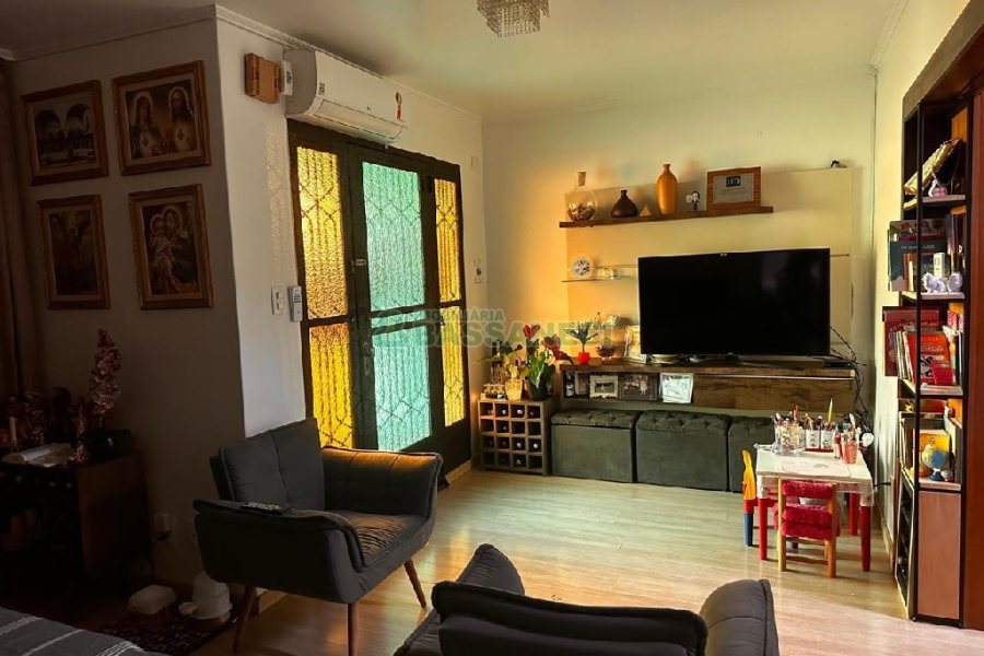 Casa com 270m², 3 dormitórios, 4 vagas, no bairro Nossa Senhora de Lourdes em Caxias do Sul para Alugar