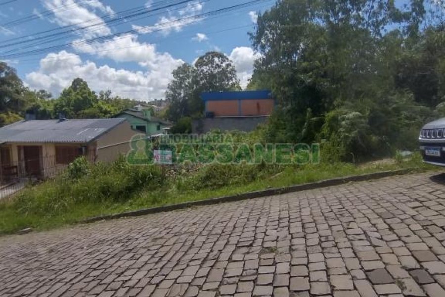 Terreno, no bairro Sanvitto em Caxias do Sul para Comprar