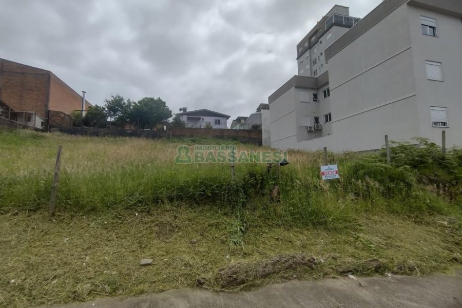 Terreno com 360m², no bairro Bela Vista em Caxias do Sul para Comprar