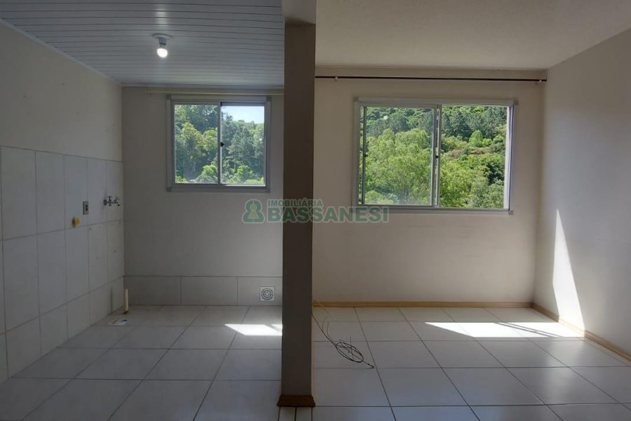 Apartamento com 56m², 2 dormitórios, no bairro Santa Catarina em Caxias do Sul para Alugar