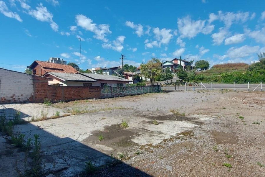 Terreno com 850m², no bairro Santa Lúcia em Caxias do Sul para Alugar