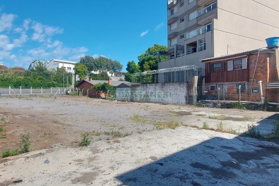 Terreno com 850m², no bairro Santa Lúcia em Caxias do Sul para Alugar