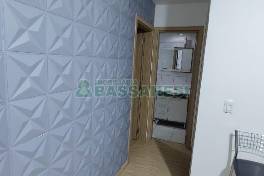 Apartamento com 54m², 2 dormitórios, 1 vaga, no bairro Santa Catarina em Caxias do Sul para Alugar