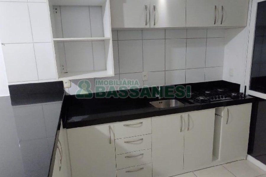 Apartamento com 54m², 2 dormitórios, 1 vaga, no bairro Santa Catarina em Caxias do Sul para Alugar