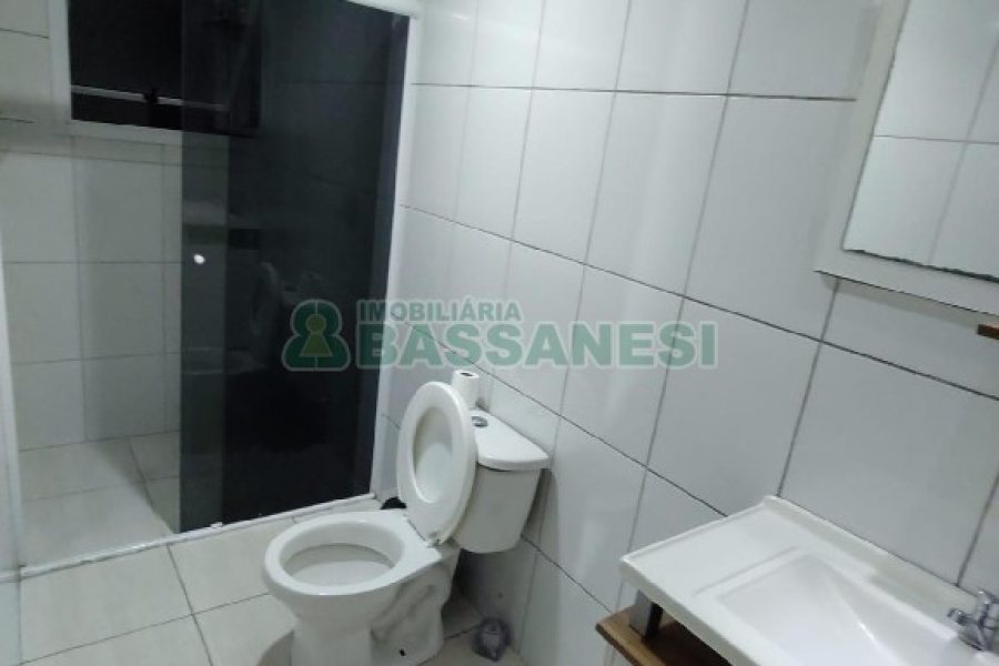 Apartamento com 54m², 2 dormitórios, 1 vaga, no bairro Santa Catarina em Caxias do Sul para Alugar