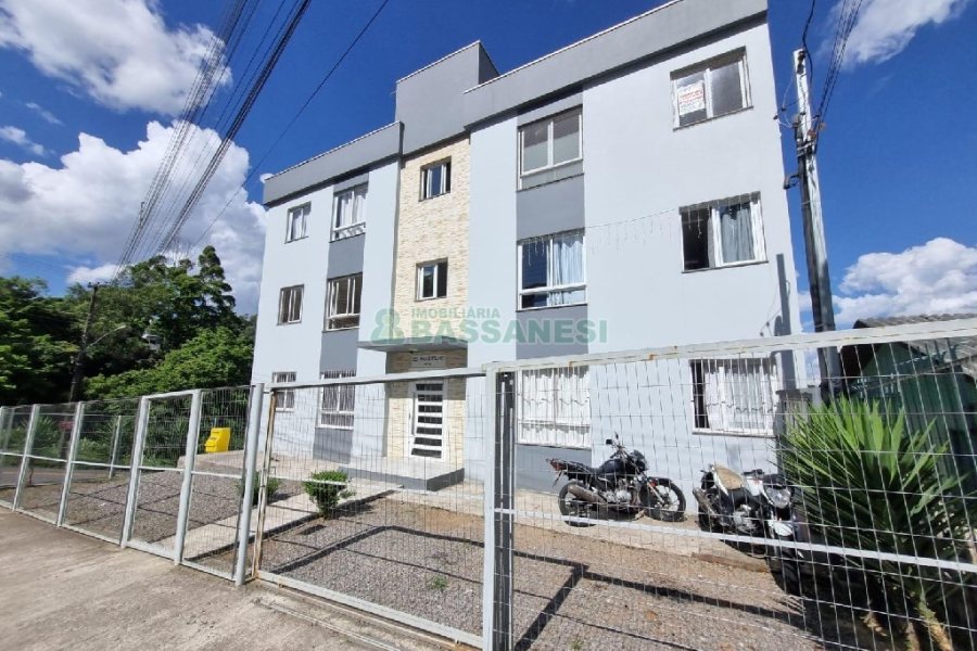 Apartamento com 64m², 2 dormitórios, 1 vaga, no bairro Nossa Senhora das Graças em Caxias do Sul para Alugar