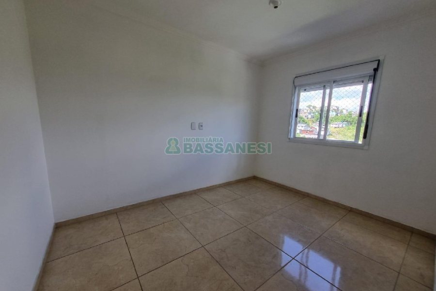 Apartamento com 64m², 2 dormitórios, 1 vaga, no bairro Nossa Senhora das Graças em Caxias do Sul para Alugar