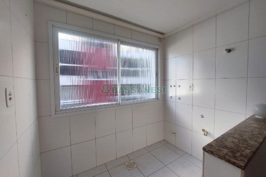 Apartamento com 70m², 2 dormitórios, 1 vaga, no bairro Santa Catarina em Caxias do Sul para Alugar