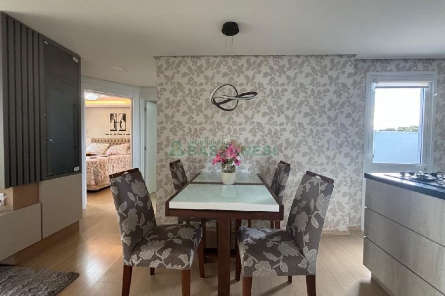 Apto Mobiliado com 98m², 3 dormitórios, 2 vagas, no bairro Vila Verde em Caxias do Sul para Alugar