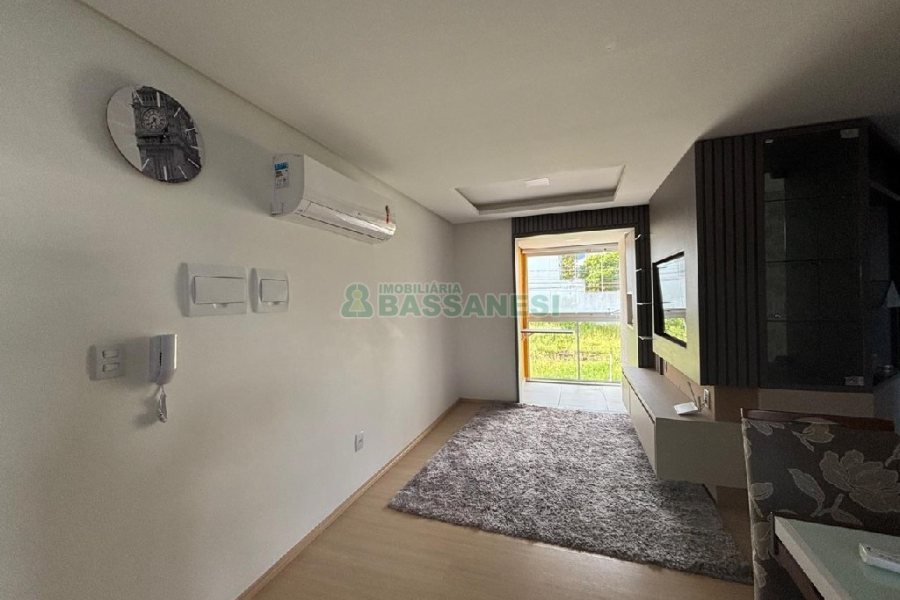 Apto Mobiliado com 98m², 3 dormitórios, 2 vagas, no bairro Vila Verde em Caxias do Sul para Alugar