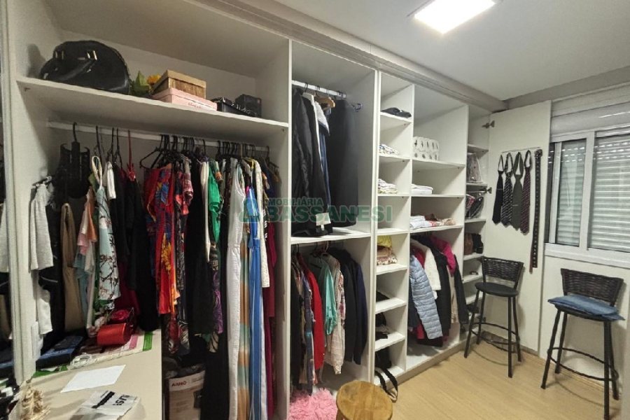 Apto Mobiliado com 98m², 3 dormitórios, 2 vagas, no bairro Vila Verde em Caxias do Sul para Alugar