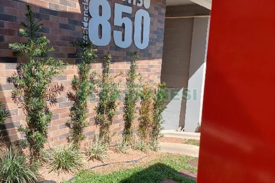 Apartamento com 62m², 2 dormitórios, 1 vaga, no bairro Nossa Senhora da Saúde em Caxias do Sul para Alugar