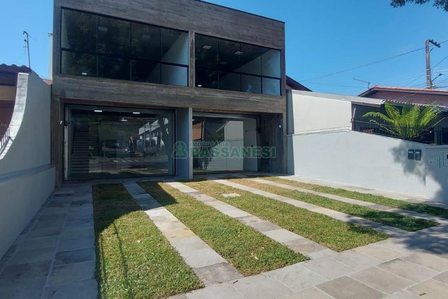 Loja com 102m², no bairro Santa Lúcia em Caxias do Sul para Alugar