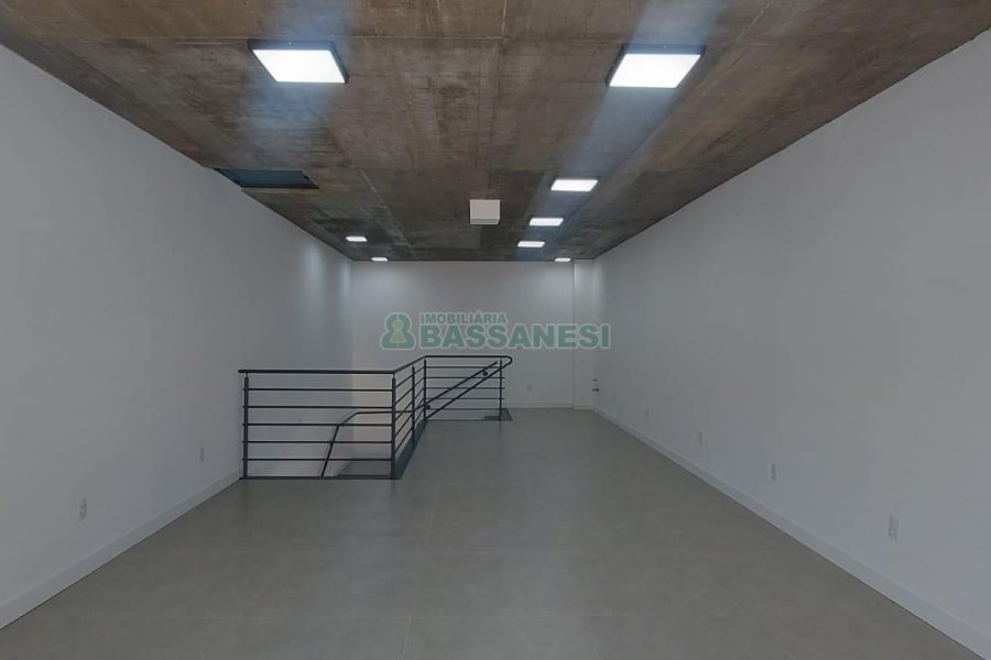 Loja com 102m², no bairro Santa Lúcia em Caxias do Sul para Alugar