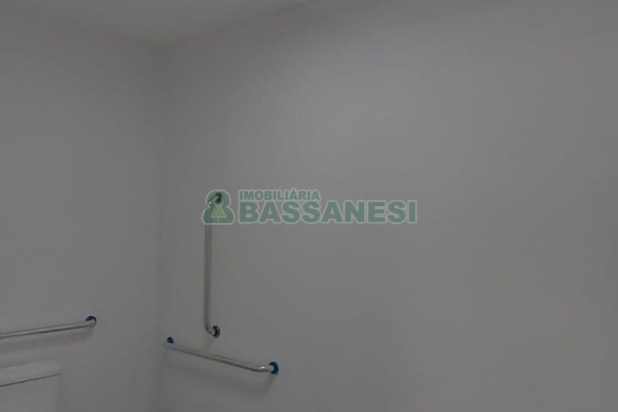 Loja com 102m², no bairro Santa Lúcia em Caxias do Sul para Alugar