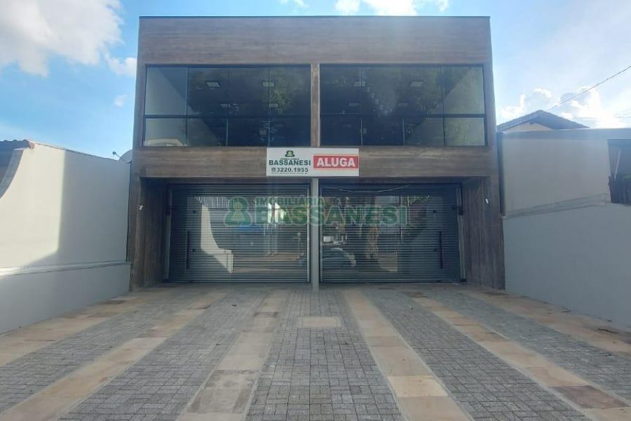 Loja com 102m², no bairro Santa Lúcia em Caxias do Sul para Alugar