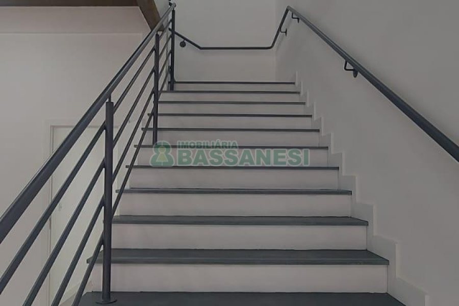 Loja com 102m², no bairro Santa Lúcia em Caxias do Sul para Alugar