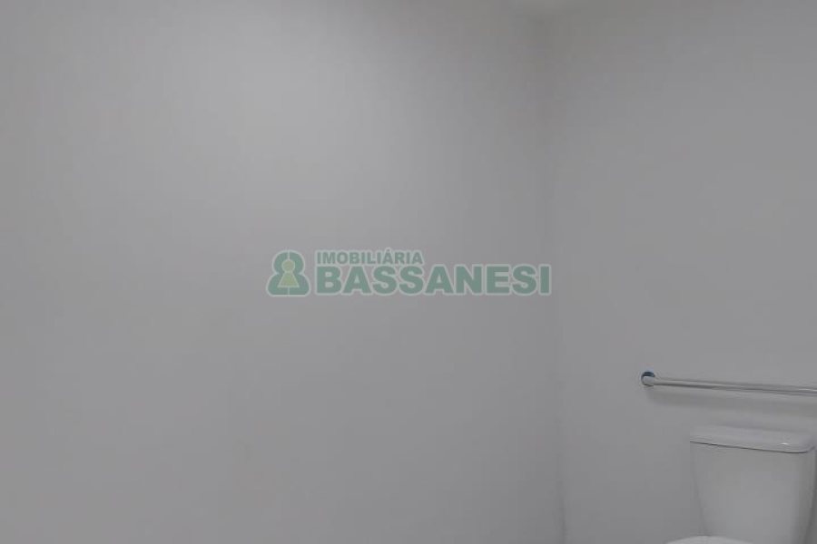 Loja com 102m², no bairro Santa Lúcia em Caxias do Sul para Alugar