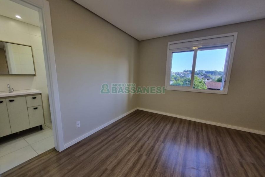 Apartamento com 86m², 2 dormitórios, 2 vagas, no bairro Santa Catarina em Caxias do Sul para Alugar