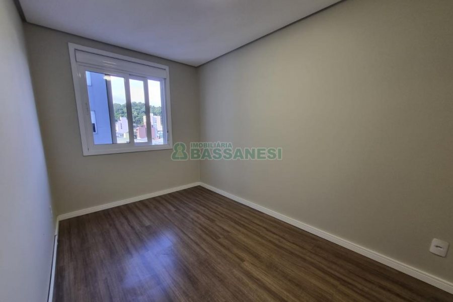 Apartamento com 86m², 2 dormitórios, 2 vagas, no bairro Santa Catarina em Caxias do Sul para Alugar