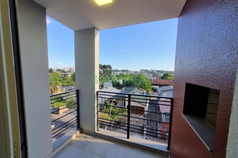 Apartamento com 86m², 2 dormitórios, 2 vagas, no bairro Santa Catarina em Caxias do Sul para Alugar