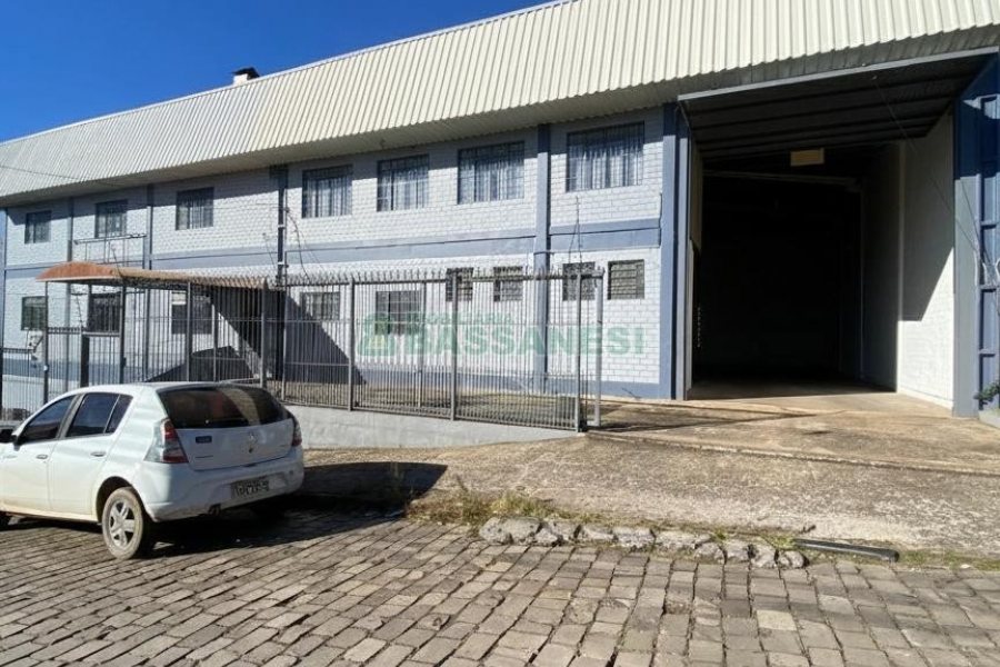 Pavilhão com 891m², no bairro Esplanada em Caxias do Sul para Alugar