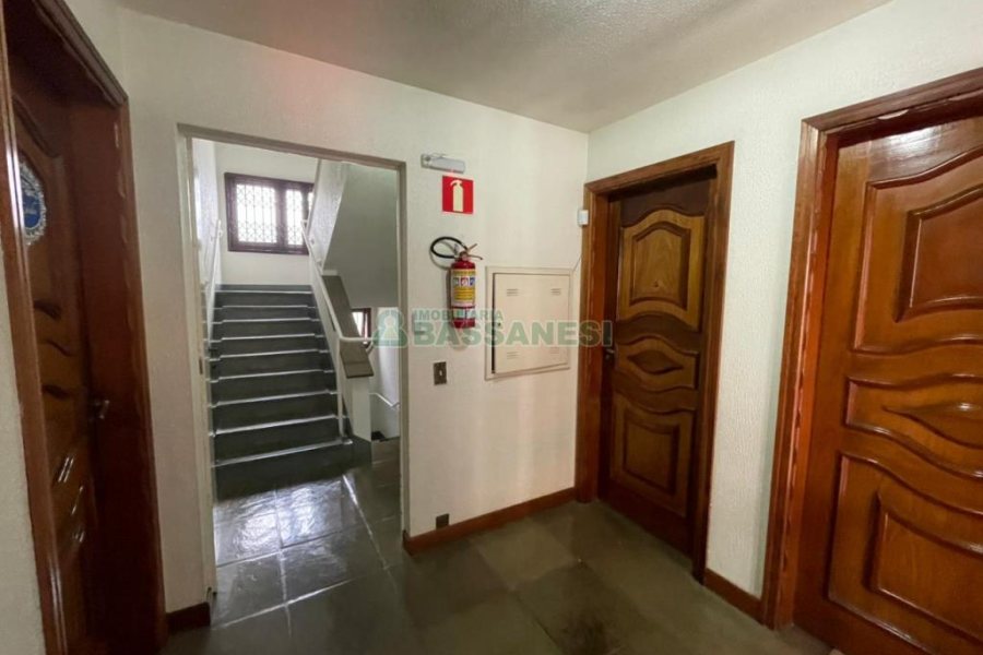 Apartamento com 100m², 3 dormitórios, 1 vaga, no bairro Panazzolo em Caxias do Sul para Alugar