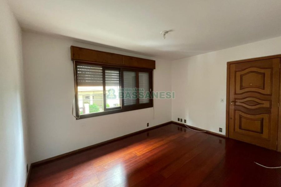 Apartamento com 100m², 3 dormitórios, 1 vaga, no bairro Panazzolo em Caxias do Sul para Alugar