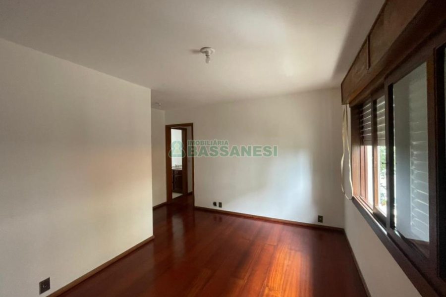 Apartamento com 100m², 3 dormitórios, 1 vaga, no bairro Panazzolo em Caxias do Sul para Alugar