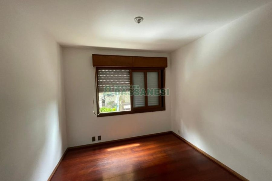Apartamento com 100m², 3 dormitórios, 1 vaga, no bairro Panazzolo em Caxias do Sul para Alugar