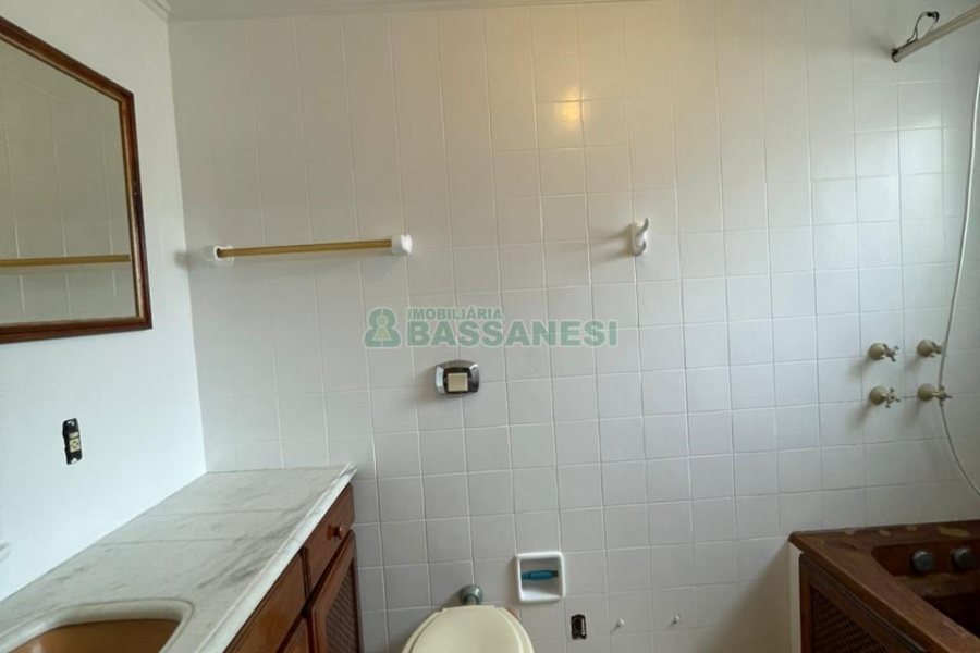 Apartamento com 100m², 3 dormitórios, 1 vaga, no bairro Panazzolo em Caxias do Sul para Alugar