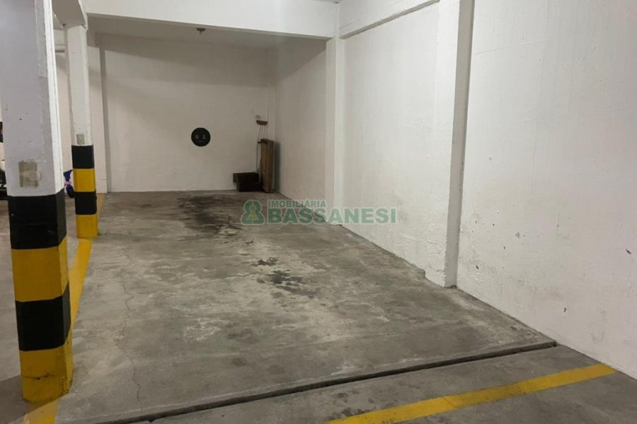 Apartamento com 100m², 3 dormitórios, 1 vaga, no bairro Panazzolo em Caxias do Sul para Alugar