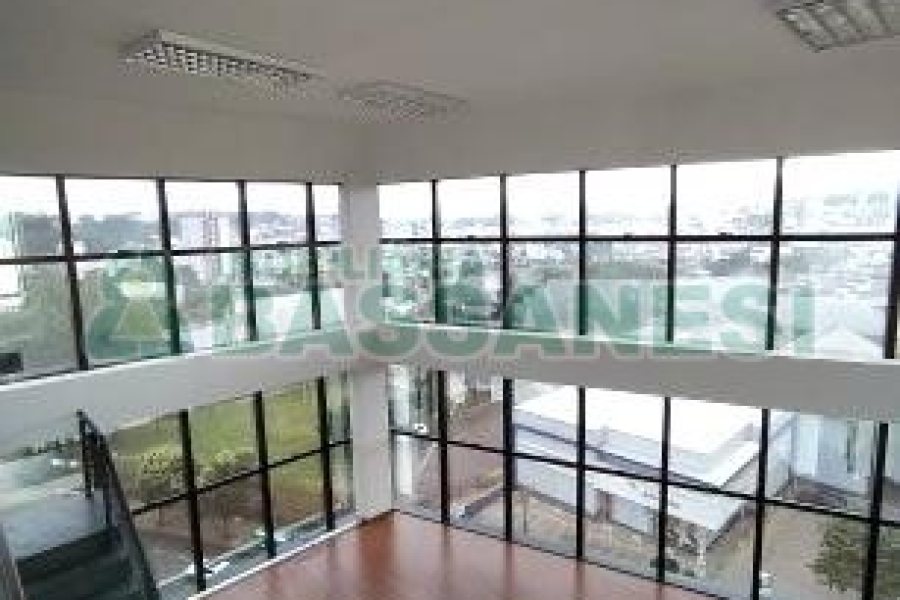 Predio com 1700m², 35 vagas, no bairro Santa Catarina em Caxias do Sul para Alugar