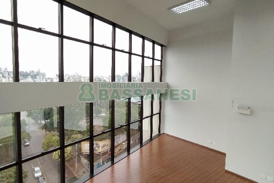 Predio com 1700m², 35 vagas, no bairro Santa Catarina em Caxias do Sul para Alugar