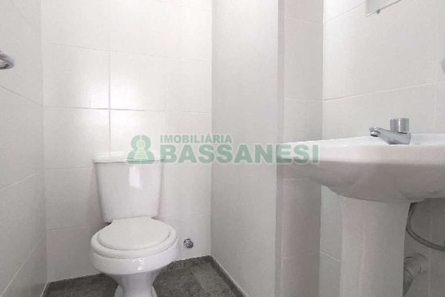 Predio com 1700m², 35 vagas, no bairro Santa Catarina em Caxias do Sul para Alugar