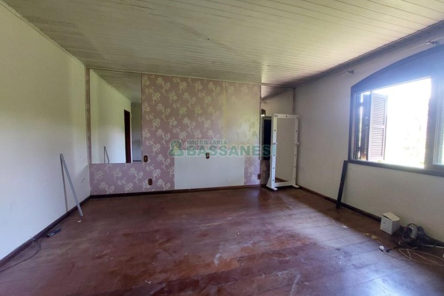 Casa com 350m², 5 dormitórios, 2 vagas, no bairro São Virgílio em Caxias do Sul para Alugar ou Comprar
