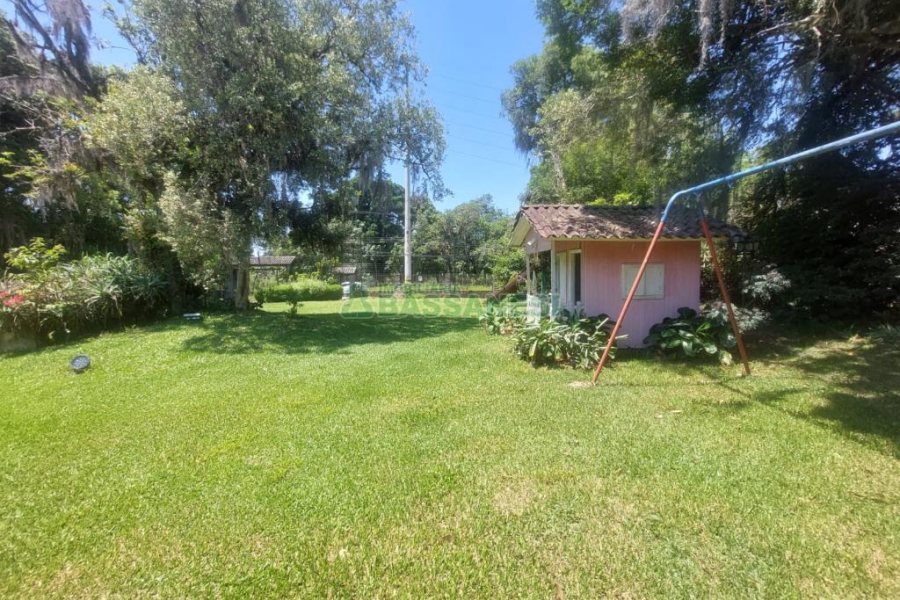 Casa com 350m², 5 dormitórios, 2 vagas, no bairro São Virgílio em Caxias do Sul para Alugar ou Comprar