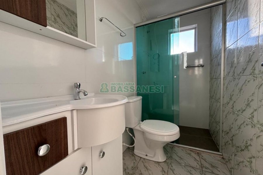Apartamento com 61m², 3 dormitórios, 1 vaga, no bairro Fatima em Caxias do Sul para Comprar
