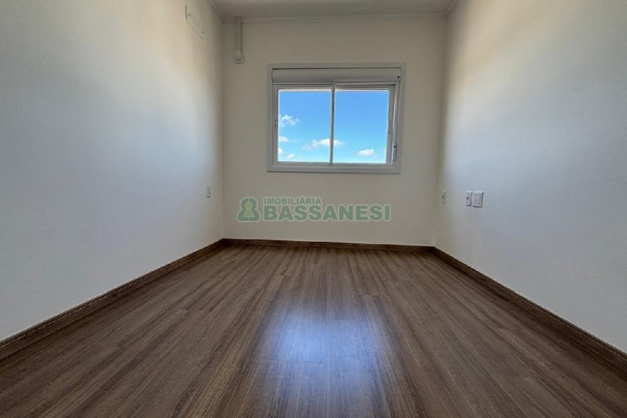 Apartamento com 72m², 2 dormitórios, 1 vaga, no bairro Cidade Nova em Caxias do Sul para Alugar
